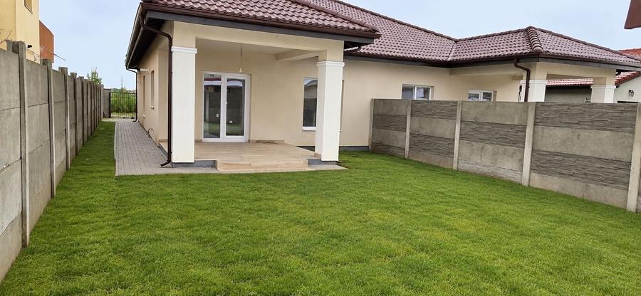 Duplex cu 3 camere cu Canalizare în Moșnița Nouă