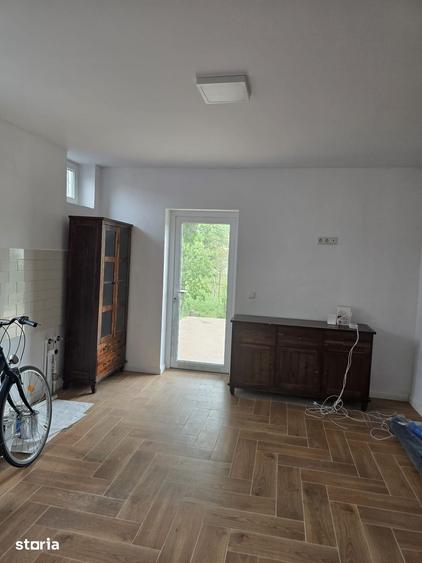 Apartament cu 3 camere în Burdea