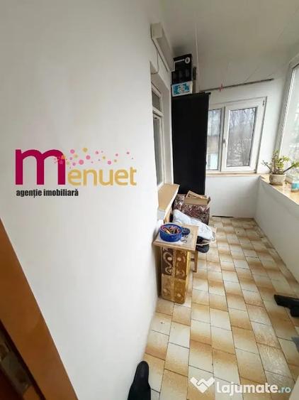 Apartament cu 2 camere decomandat în Vest