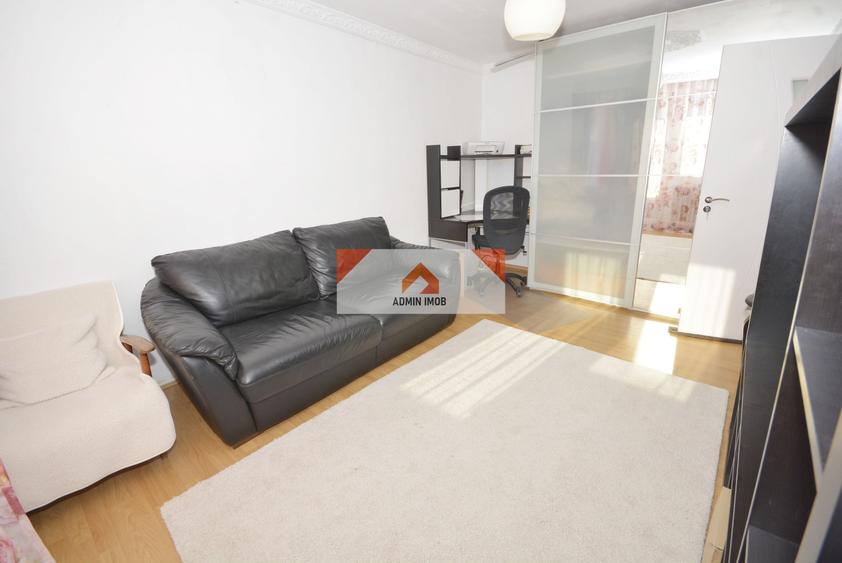 Apartament cu 2 camere decomandat în Drumul Taberei