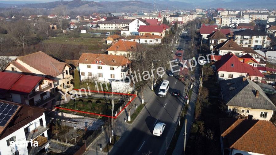 Casă cu 5 camere cu Teren 650 Mp în Curtea de Argeș