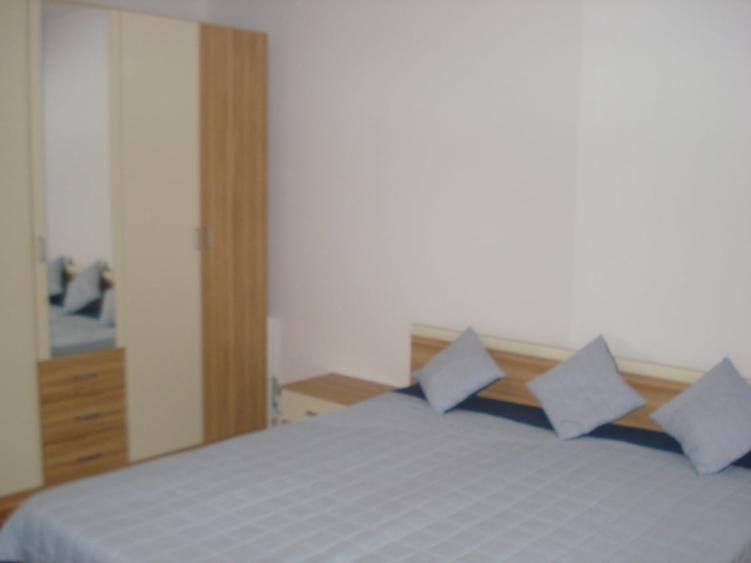 Apartament cu 2 camere decomandat în Dacia