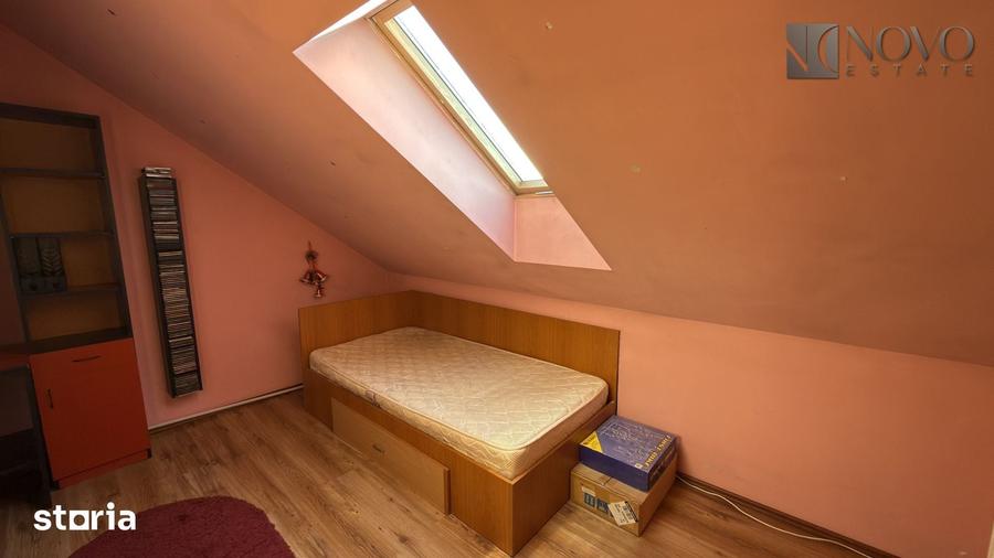 Apartament cu 3 camere semidecomandat în Ozana