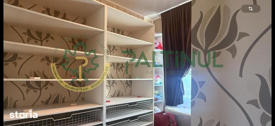 Apartament cu 4 camere în Sub Arini
