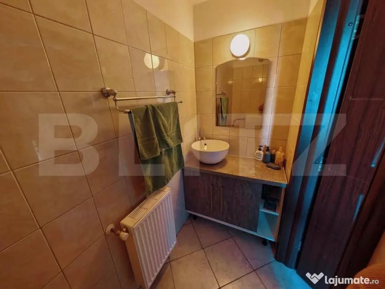 Apartament cu 3 camere decomandat în Sânpetru