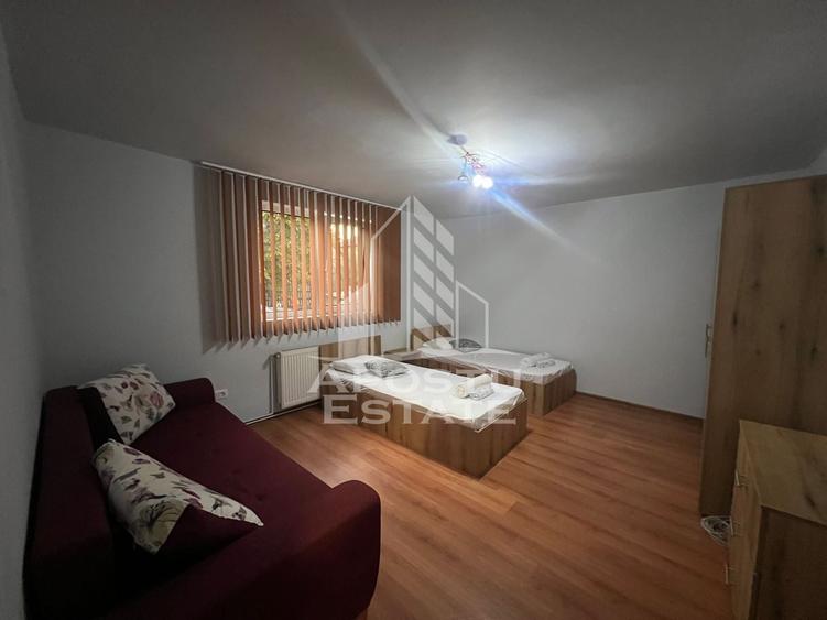 Apartament cu 2 camere semidecomandat, mobilat în Ghiroda