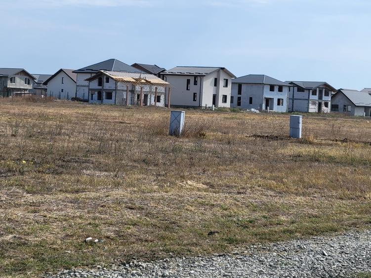 Teren Construcții intravilan de 7864 mp, în Central