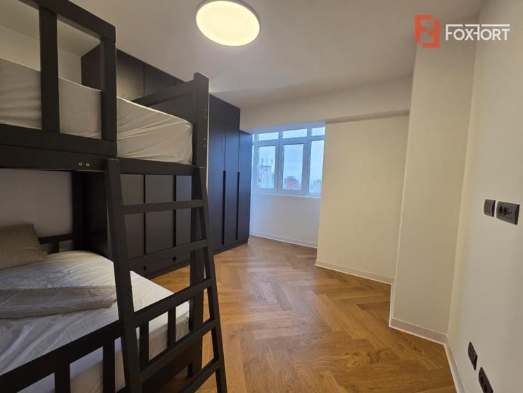 Apartament cu 3 camere, mobilat în Aurel Vlaicu