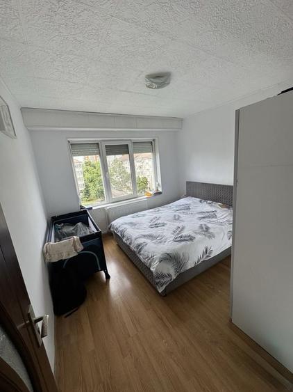 Apartament cu 3 camere decomandat în Decebal