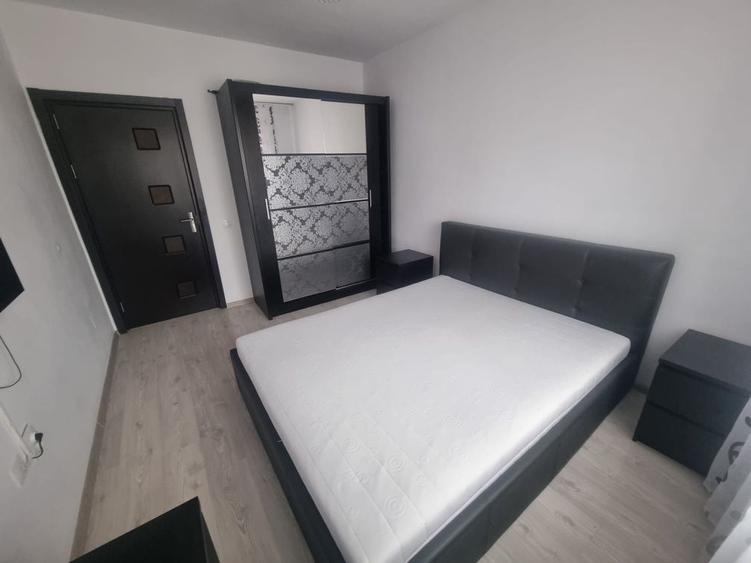 Apartament cu 2 camere decomandat în Berceni