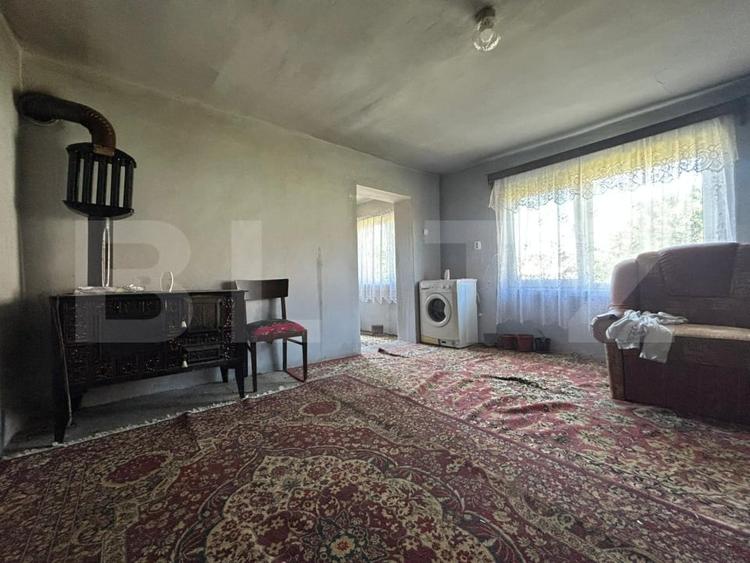 Casă individuală cu 2 camere cu Teren 1100 Mp în Mica