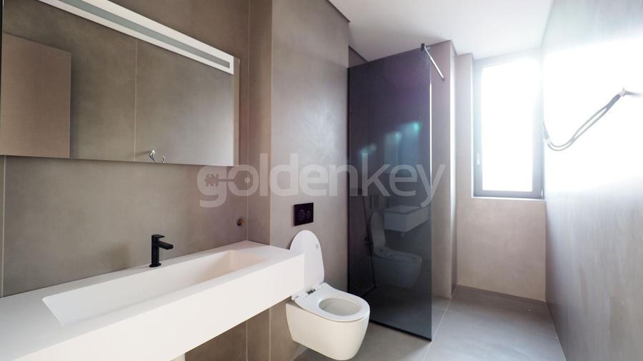 Apartament cu 4 camere decomandat în Floreasca