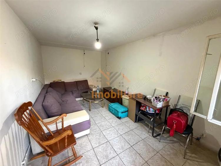 Casă cu 3 camere cu Teren 620 Mp în Santăul Mare