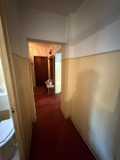 Apartament cu 3 camere decomandat în Tineretului