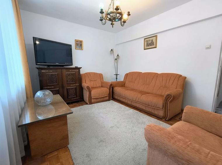Apartament cu 2 camere semidecomandat, mobilat în Sala Palatului