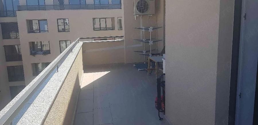 Apartament cu 3 camere decomandat în Bună Ziua