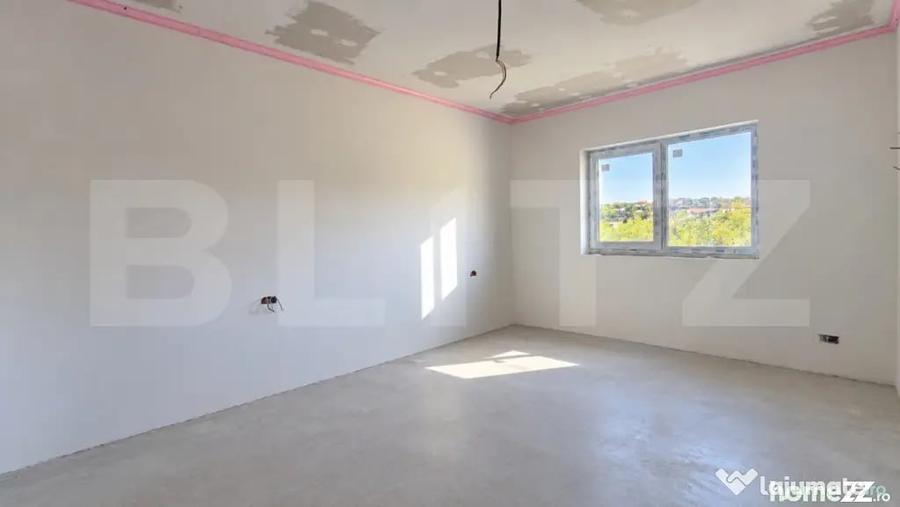 Casă cu 4 camere cu Teren 943 Mp în Central