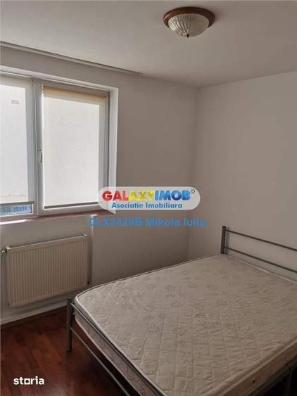 Apartament cu 3 camere în Drumul Taberei