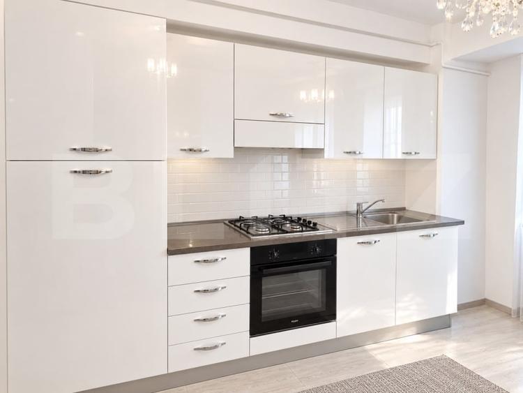Apartament cu 2 camere semidecomandat, mobilat în Copou
