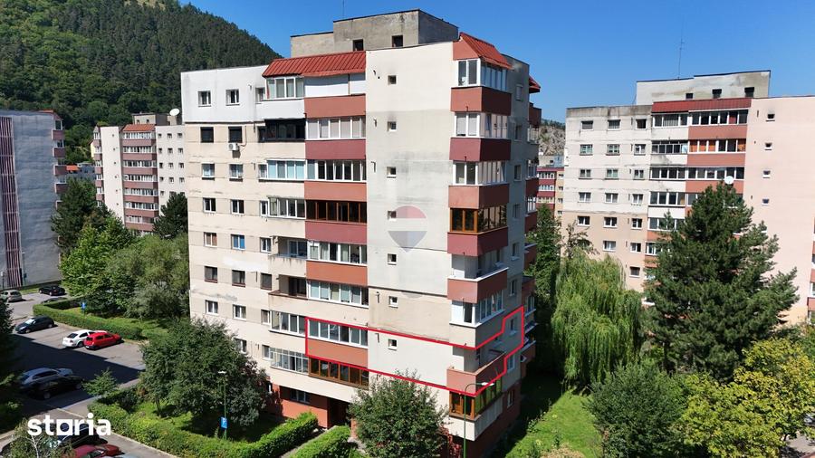 Apartament cu 4 camere în Valea Cetății