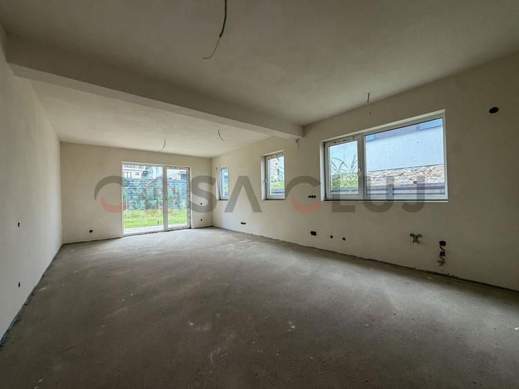 Duplex cu 4 camere cu Canalizare în Mănăștur