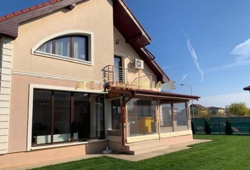 Casă individuală cu 6 camere cu Canalizare în Pipera