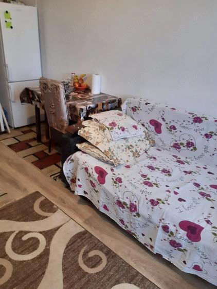 Garsonieră decomandată în Vasile Aaron
