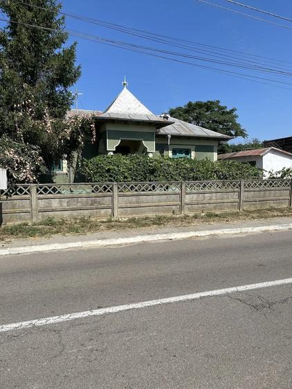 Casă cu 3 camere cu Teren 4000 Mp în Beștepe