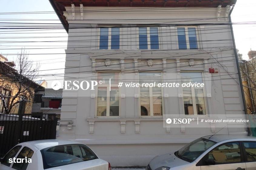 Casă cu 4 camere decomandat cu Teren 250 Mp în Victoriei