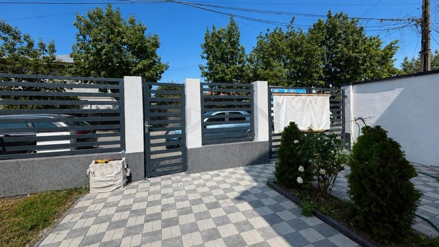 Casă individuală cu 5 camere cu Canalizare în Nord