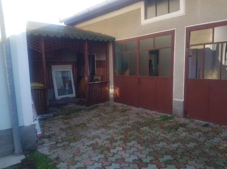 Casă cu 3 camere cu Teren 260 Mp în Mehala