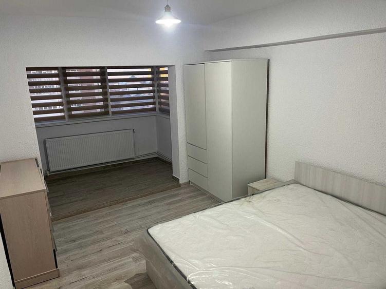 Apartament cu 3 camere decomandat în Ultracentral