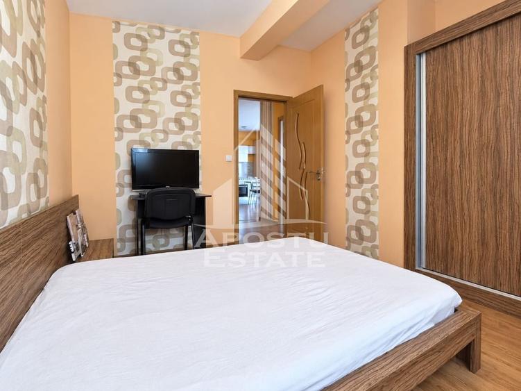 Apartament cu 3 camere decomandat, mobilat în UTA