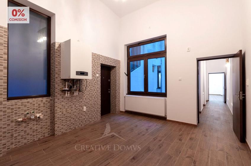 Apartament cu 3 camere semidecomandat în Cișmigiu