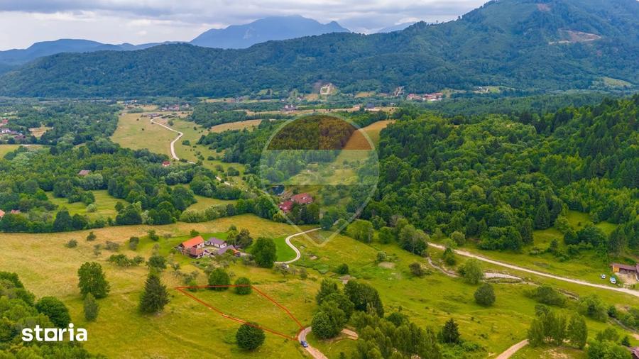 Teren de 2410 mp, în Bran