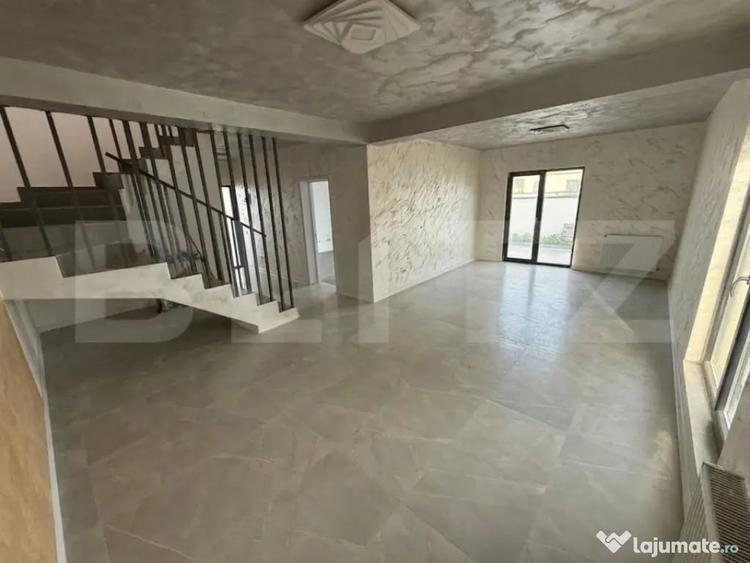 Casă cu 5 camere cu Teren 371 Mp în Central