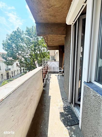 Apartament cu 3 camere decomandat în Central