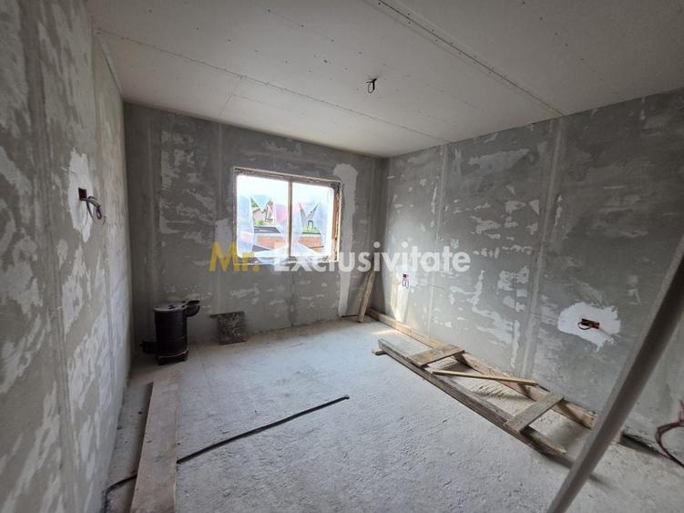 Casă cu 4 camere cu Teren 300 Mp în Găvana
