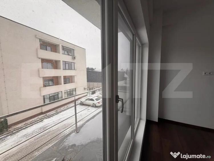 Apartament cu 3 camere decomandat în Viforâta