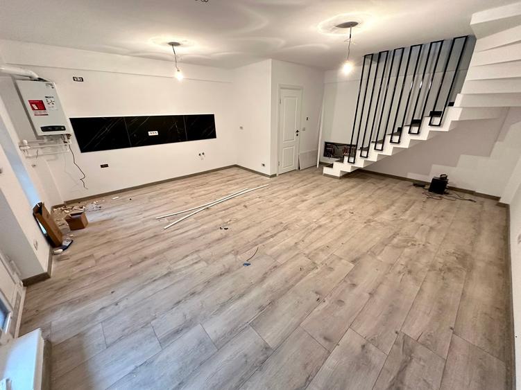 Apartament cu 3 camere decomandat în Păcurari — fotografia 1