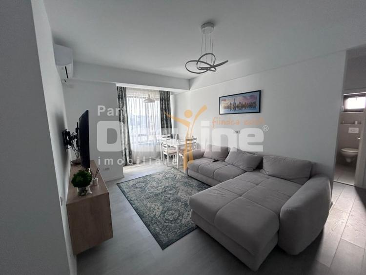 Apartament cu 3 camere, mobilat în Craiovița Nouă