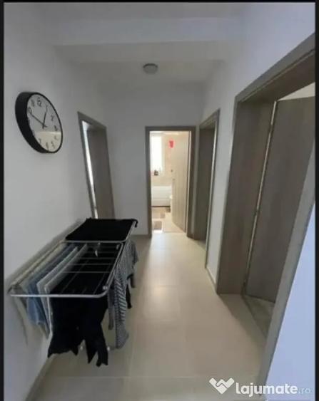 Apartament cu 2 camere decomandat în Giroc