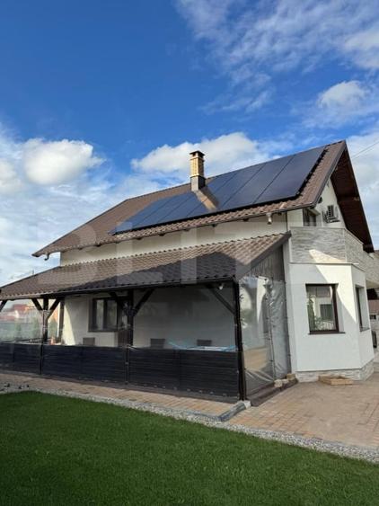 Casă individuală cu 4 camere cu Canalizare în Periferie