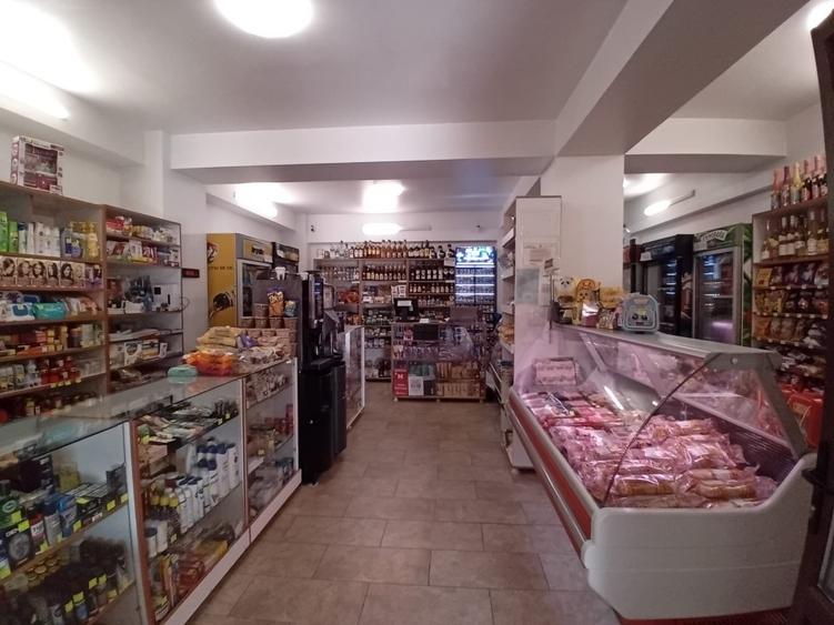 Spațiu comercial, de 300 mp, în Exterior Sud
