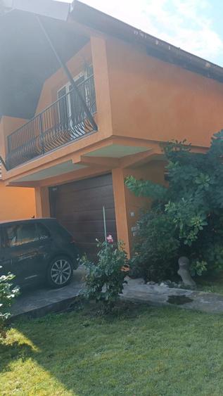 Casă cu Teren 958 Mp în Central