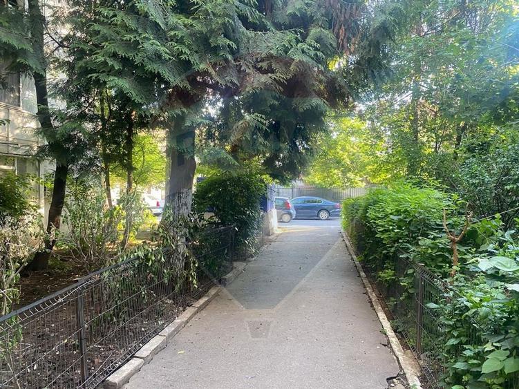 Apartament cu 2 camere decomandat în Brâncoveanu