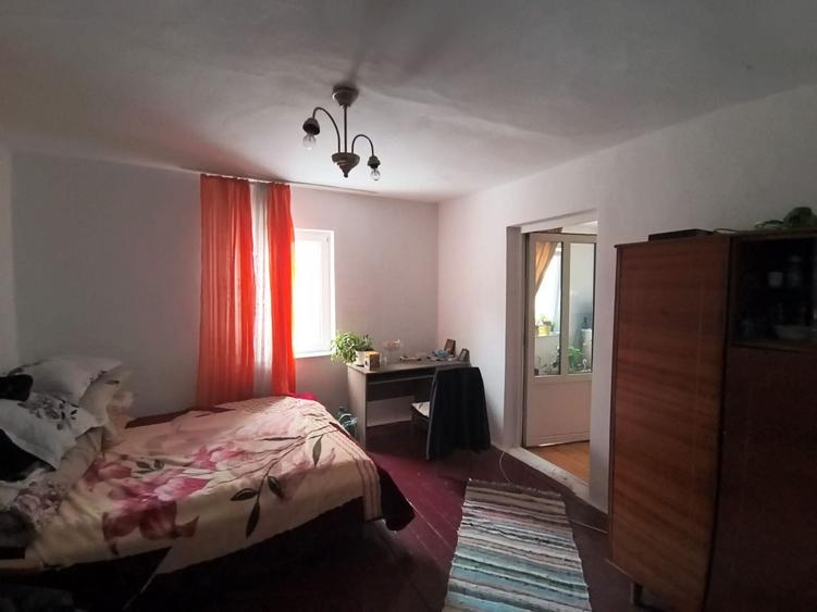 Casă individuală cu 4 camere cu Canalizare în Satu Mare