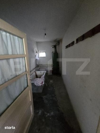 Casă cu 3 camere cu Teren 1500 Mp în Central