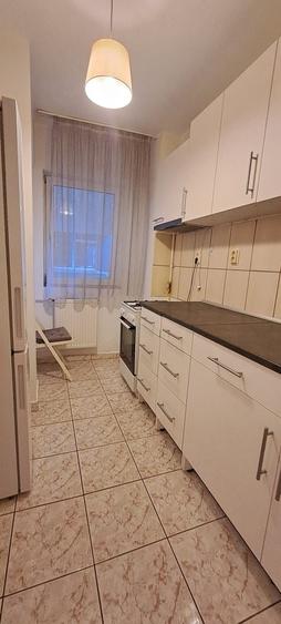 Garsonieră decomandată, mobilată în Drumul Taberei