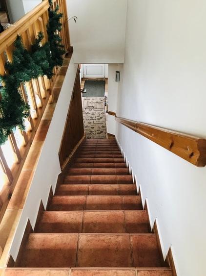 Casă individuală cu 8 camere cu Teren 260 Mp în Ultracentral